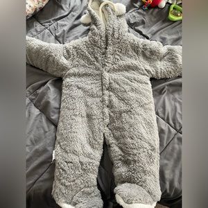 Brand new never used 0-3 months